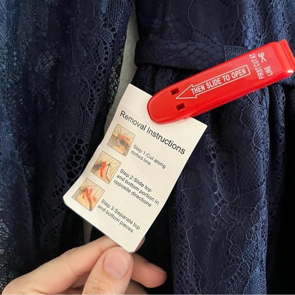 Mac Duggal 12356 Long Sleeve Lace Over Skirt Gown Navy 8 NWT - Picture 6 of 7